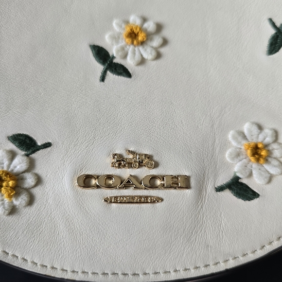Coach Ellen Crossbody With Daisy Embroidery purse - Picture 8 of 16
